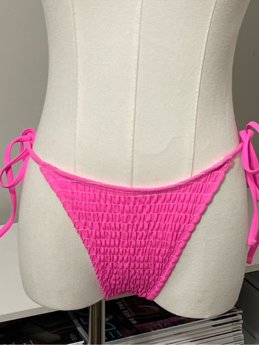 Pink Bikini Bottoms (M)